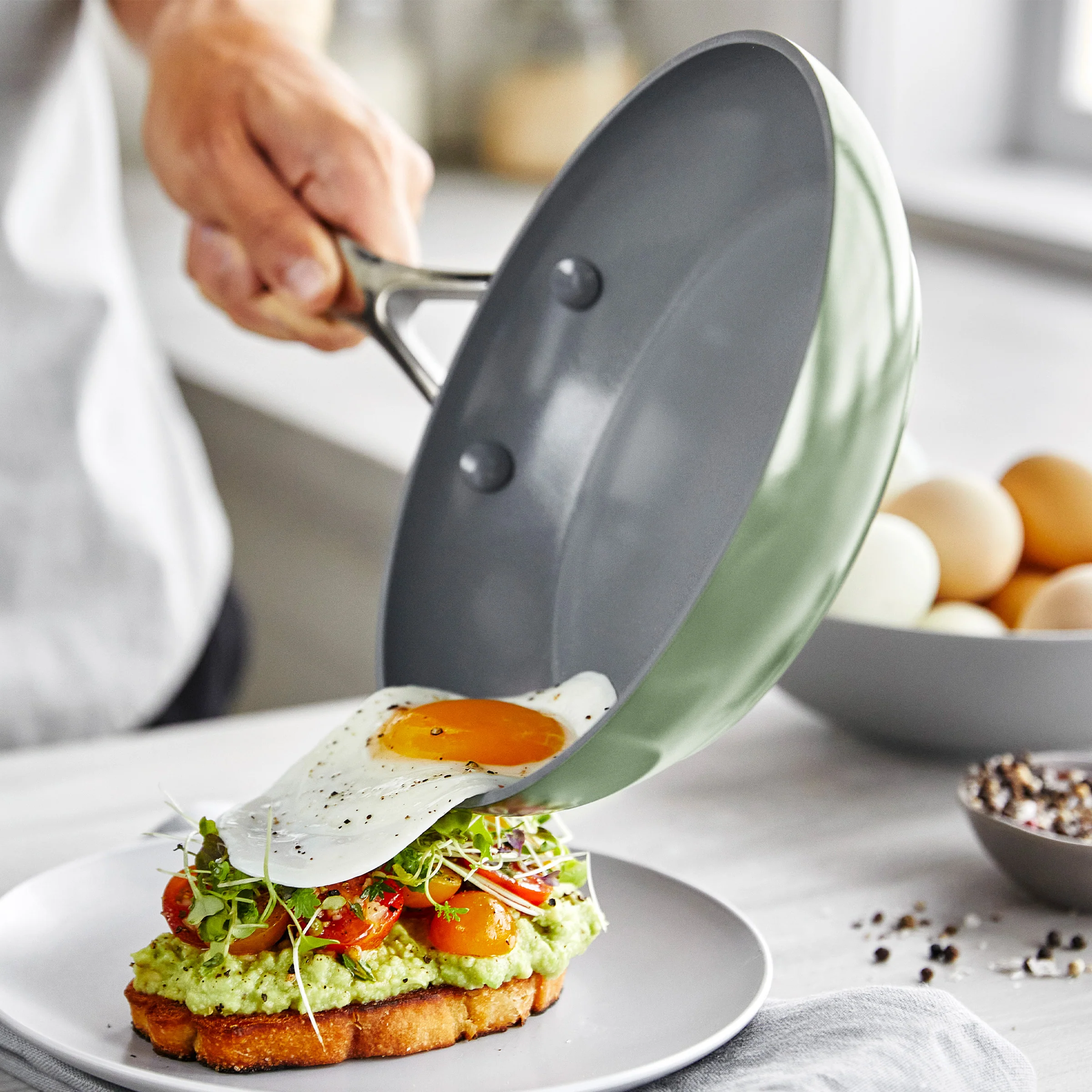 Valencia Pro Ceramic Nonstick 11-Piece Cookware Set | Sage - Image 4