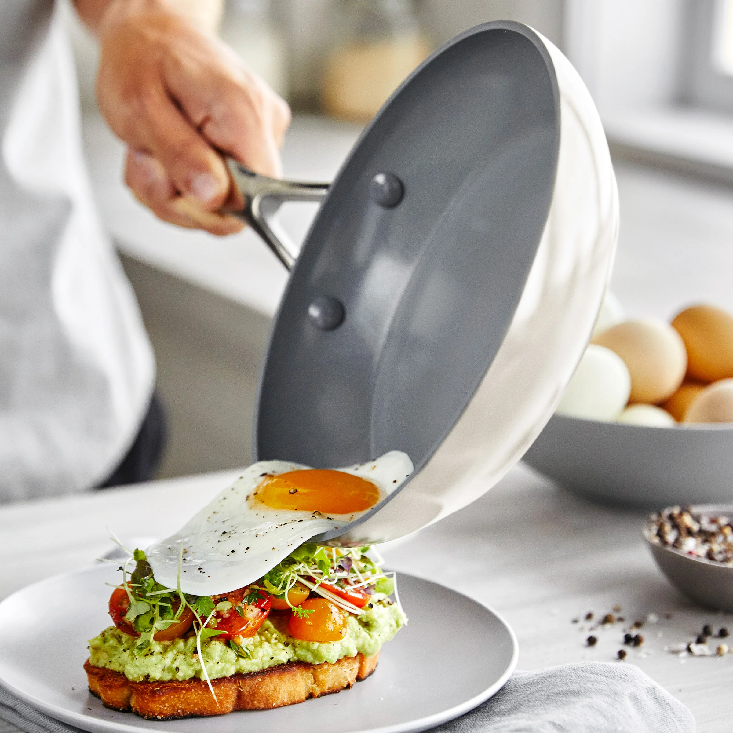 Valencia Pro Ceramic Nonstick 19-Piece Cookware Set | Cream - Image 3