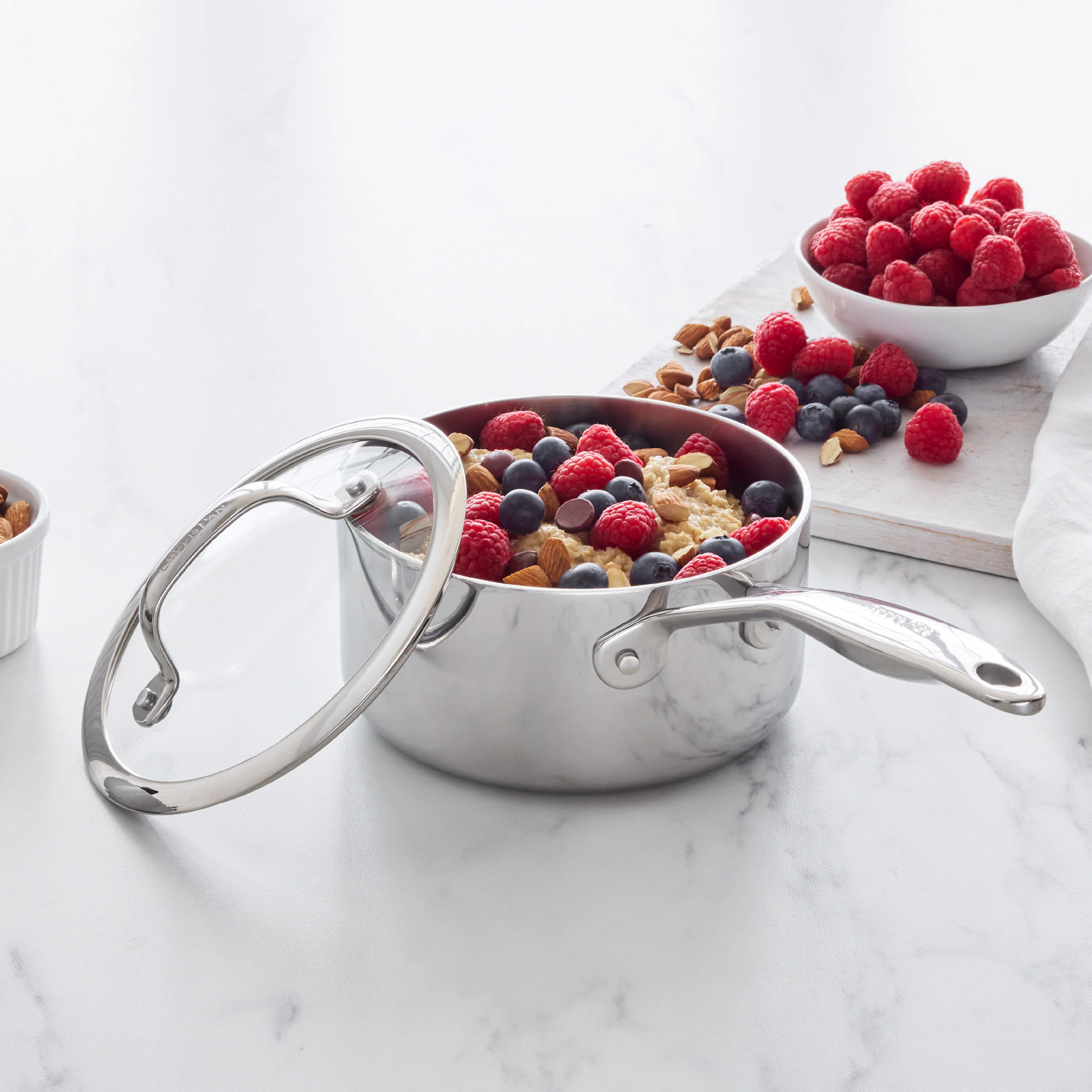 Valencia Pro Stainless Steel Uncoated 1.6-Quart Saucepan with Lid - Image 6